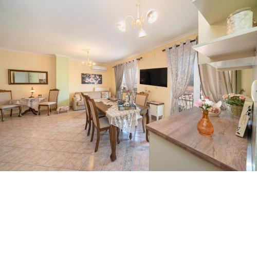 AIGLI ELEGANT SEA VIEW APARTMENT IN ARGOSTOLI
