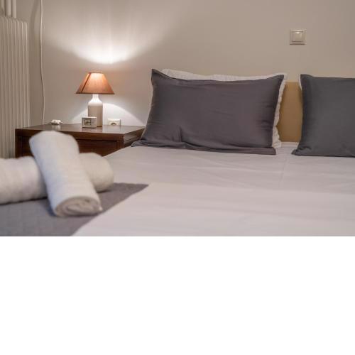 Aiolos Apartment