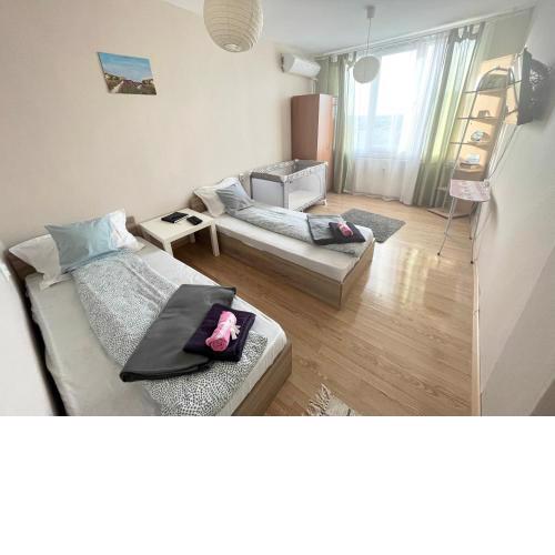 Airport Apartment