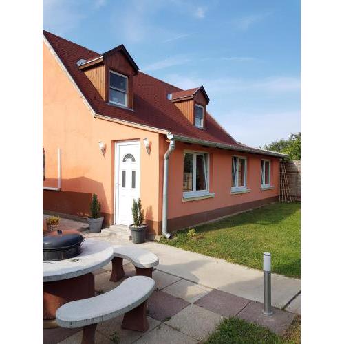 Airport16 bed and breakfast