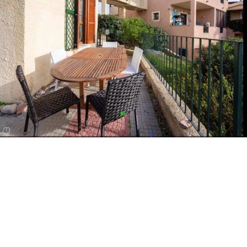 AirportByWalk-PortByWalk-CommercialCenterByWalk-6pex-WIFI-air cond-Green