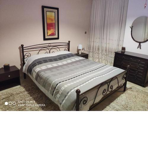 Airport's Close, Cozy Flat for 6 Persons