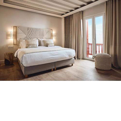 AK Mykonos