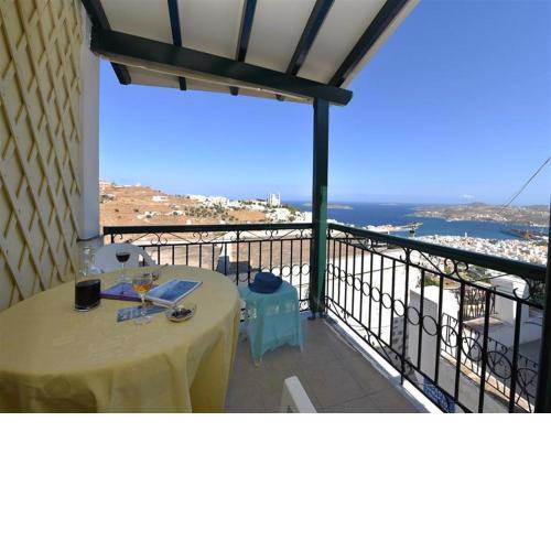 Akadia Syros