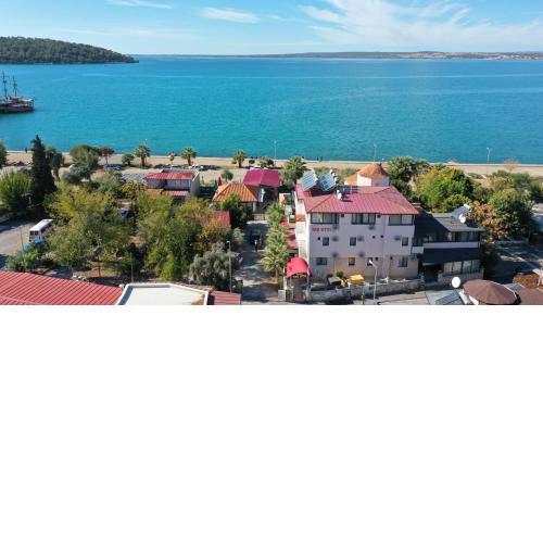 AKBÜK TAŞ OTEL