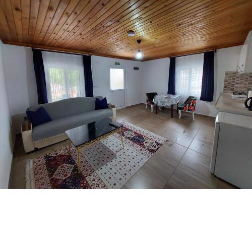 Akça-pınar Apartments