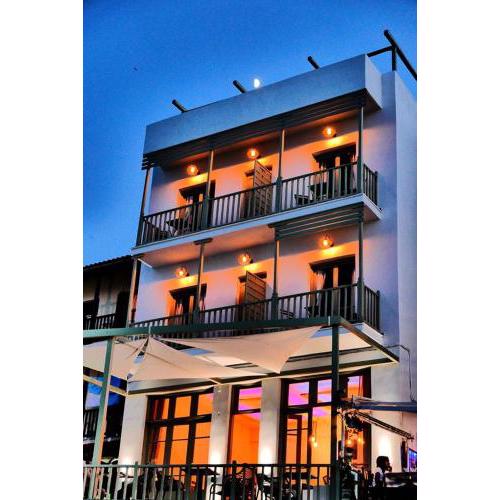 Akro Rooms