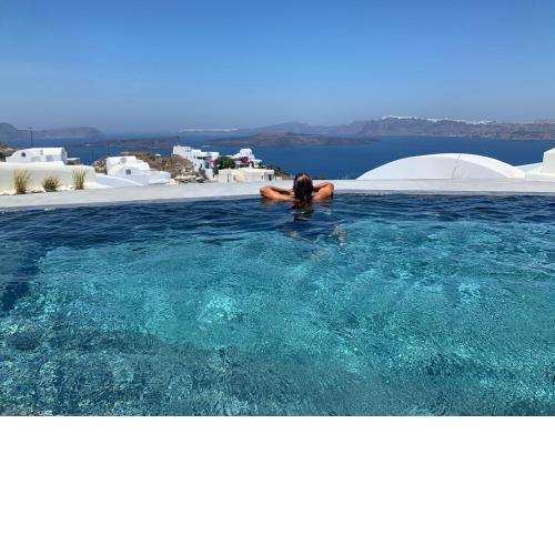 Akrorama villa and suites