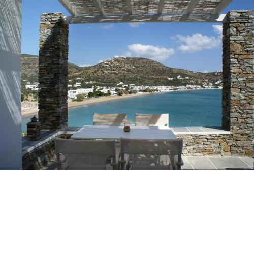Akrotiraki Apartments
