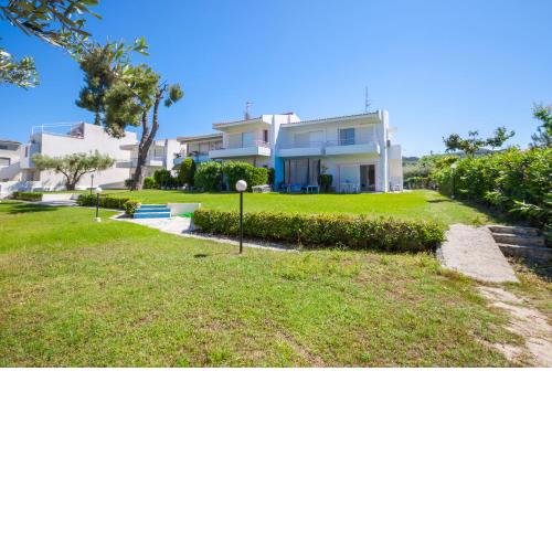 Akrotiri blue apartment