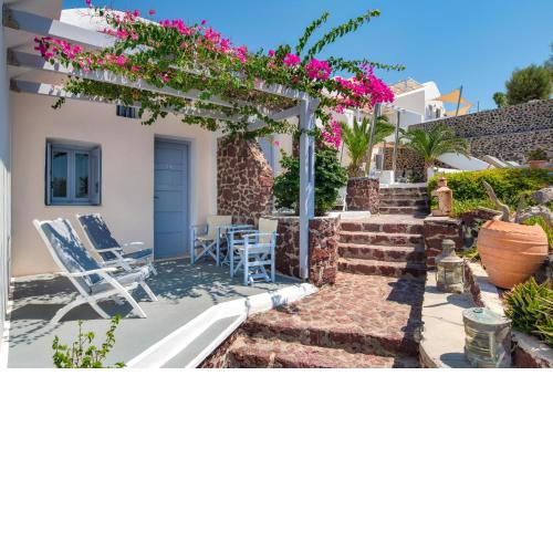 Akrotiri Hotel
