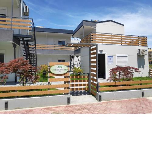 AKTES PIERIAS (GARDEN ROOMS)