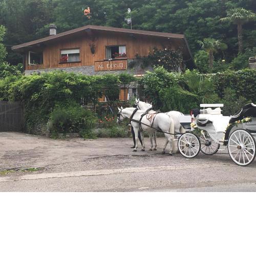 Al cervo tra i laghi