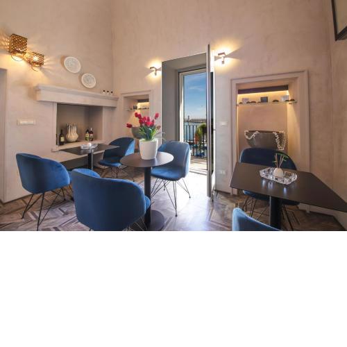 AL CONSOLE LUXURY SUITE