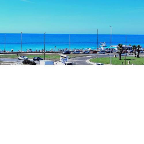 Al Curvone Beach