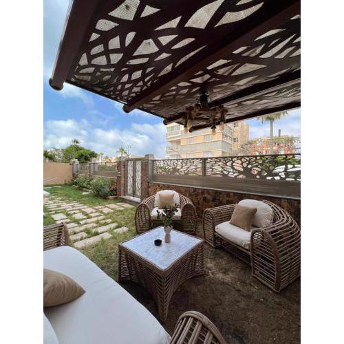 Al Faisal luxury apartment - Mamoura Compound