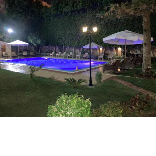 Al Fardous Luxury Vacation Home