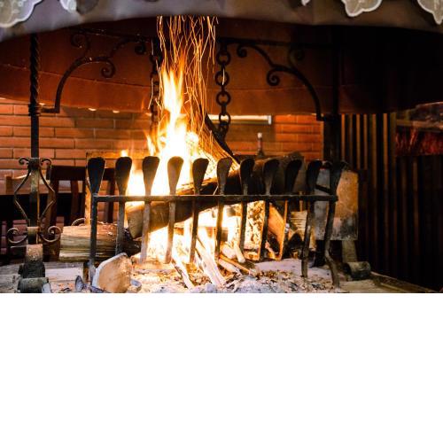 Al Fogolâr Rooms & Osteria