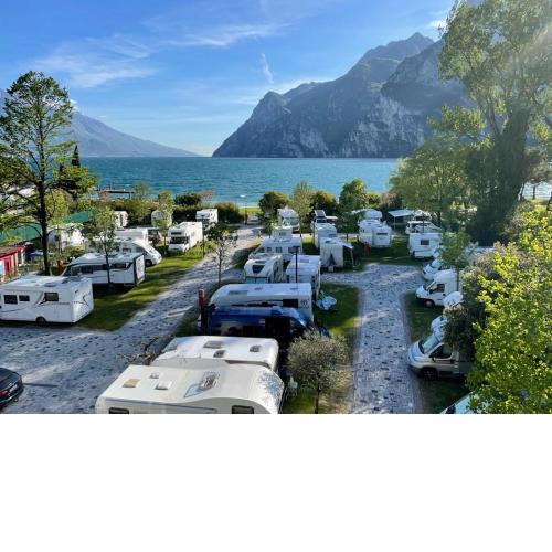 Al Lago Camping & Rooms