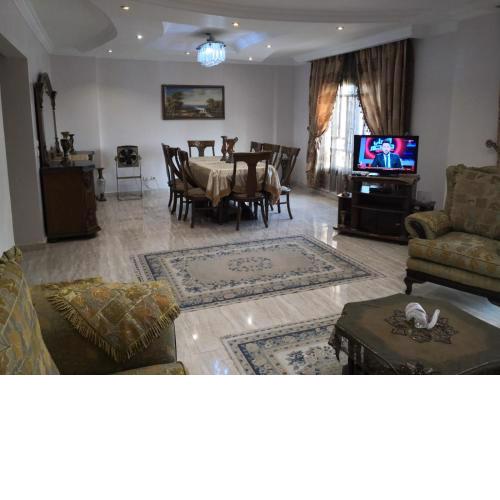 Al Rehab City Full VIP Serviced Apartment, Cairo