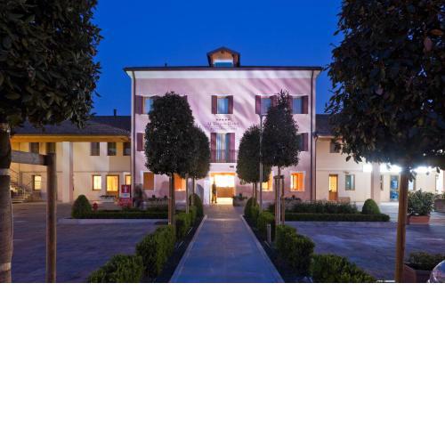Al Tezzon Hotel