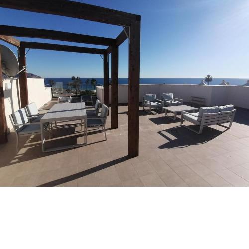 AL05: Newly built luxery 2 bed apartment,El Alamillo,roof terrace,close to beach