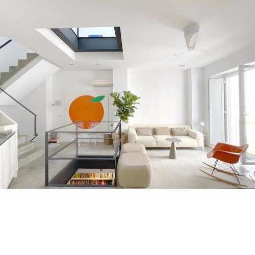 Alameda Modern Art house with outdoor jacuzzi in roof