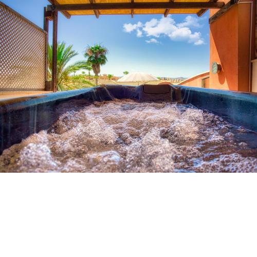 Alan Laguna Beach - private jacuzzi on the terrace ALL YEAR