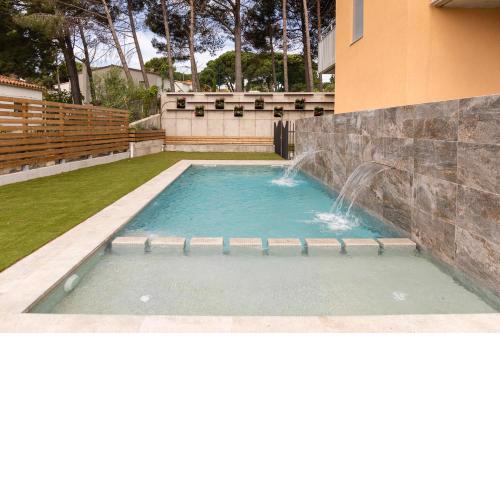 albana apartaments turístics
