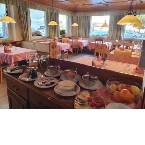 ALBERGO BAR RISTORANTE DOLOMIA