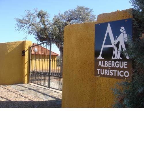 ALBERGUE TURÍSTICO DE CORNALVO