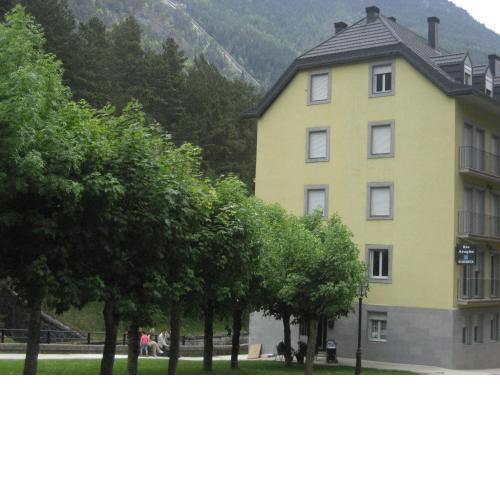 Albergue Turístico Rio Aragon