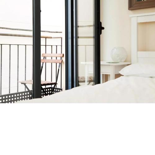 ALC - Modern 2 Bed Apartment in Historic Centre
