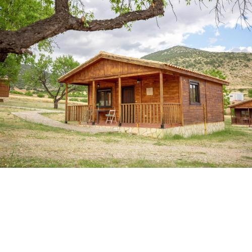 Aldea Los Odres - Cabañas de Madera de 1ª recién Reformadas con Piscina y BBQ Privada