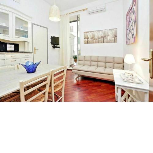 Aleardi Halldis Apartment