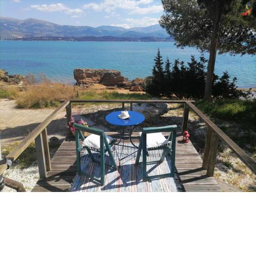 Alekos Beach Houses-Romance