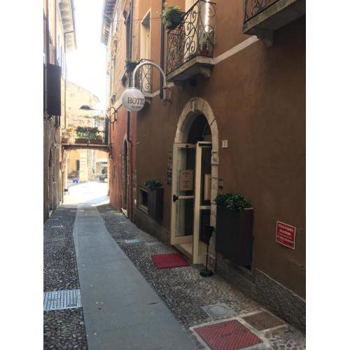 Alessi Hotel Trattoria