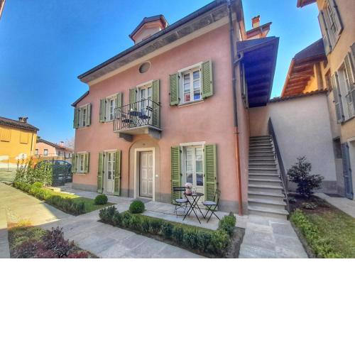 Alessia Home