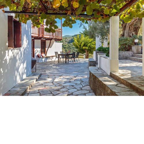 Aletri Pool Cottage