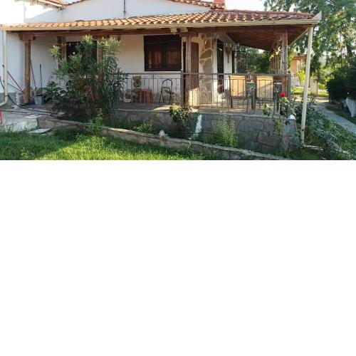 Alex house with garden in kallithea halkidiki
