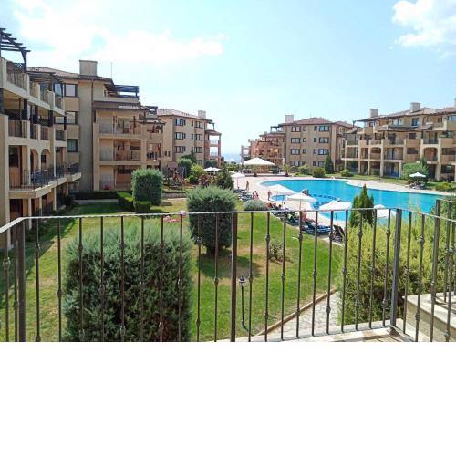 Alex-part Kaliakria resort