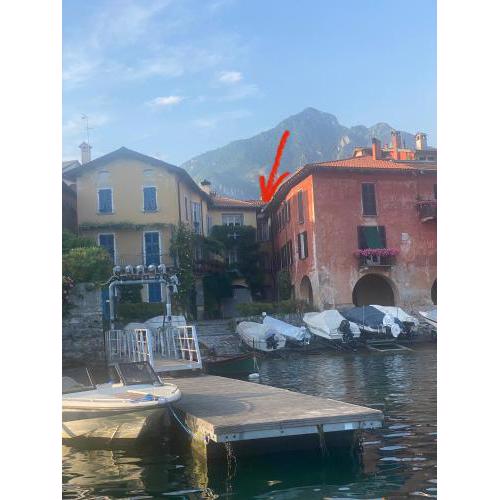 Alexa House front Lake