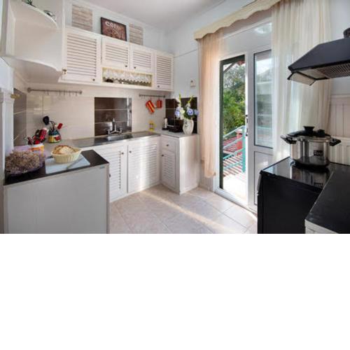 Alexandra Apartment