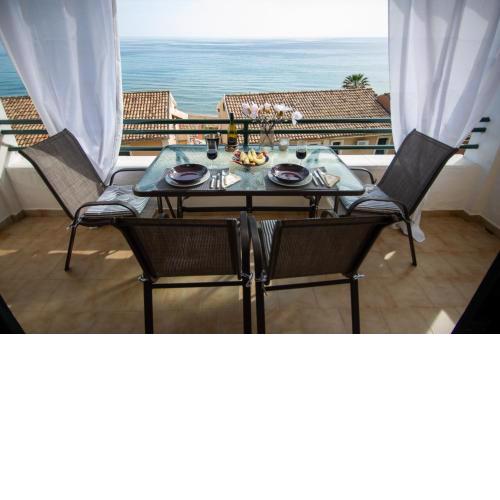 Alexandra's Beach Apartment