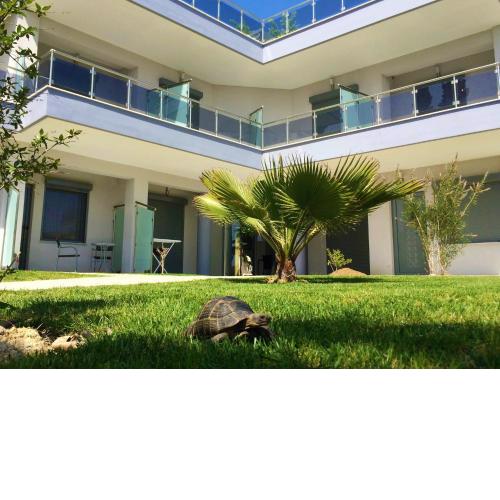 Alexanika Apartments