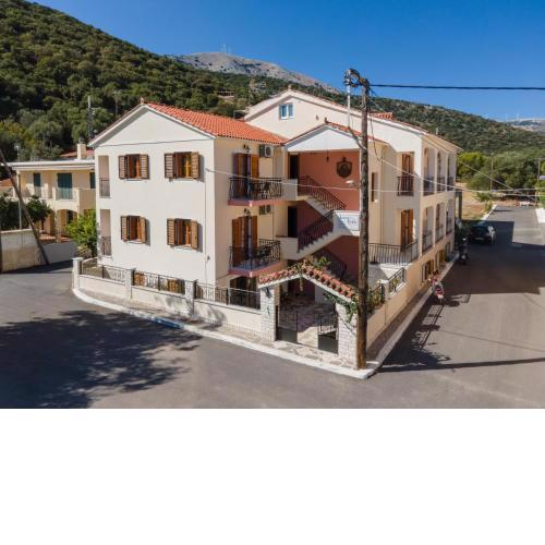 Alexatos Studios & Apartments