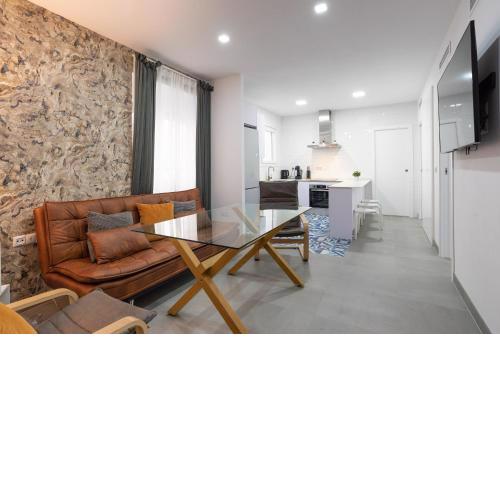 Alferez III by ELE Apartments