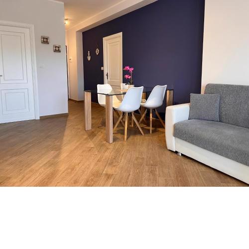 Alghero Charming Apartments, Steps from the beach