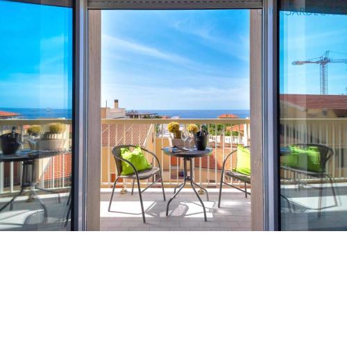 Alghero Vista Mare piano centro per 6 persone posto auto