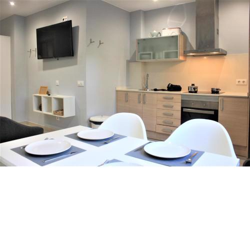 Alguera Hola Apartments